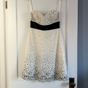 White House Black Market Women’s 4 Dress